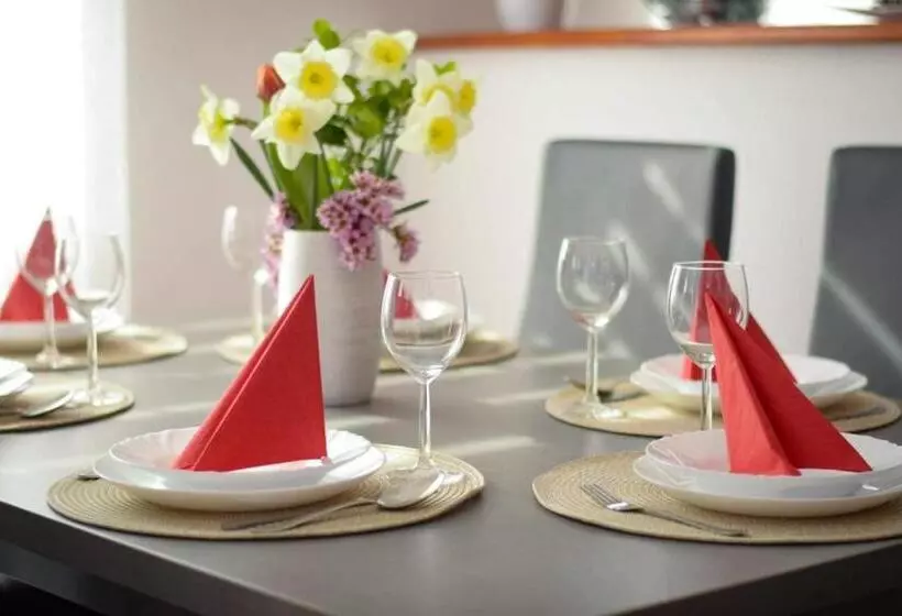 ペンション Marco Art Vendégház For 1  8 Persons