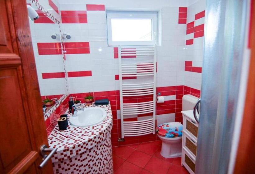 펜션 Marco Art Vendégház For 1  8 Persons