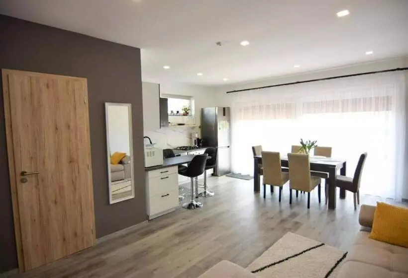 ペンション Marco Art Vendégház For 1  8 Persons