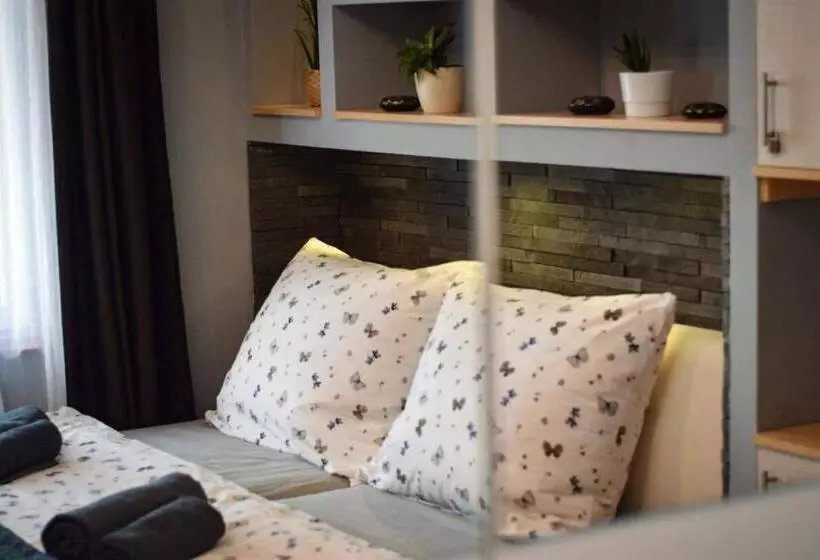 ペンション Marco Art Vendégház For 1  8 Persons