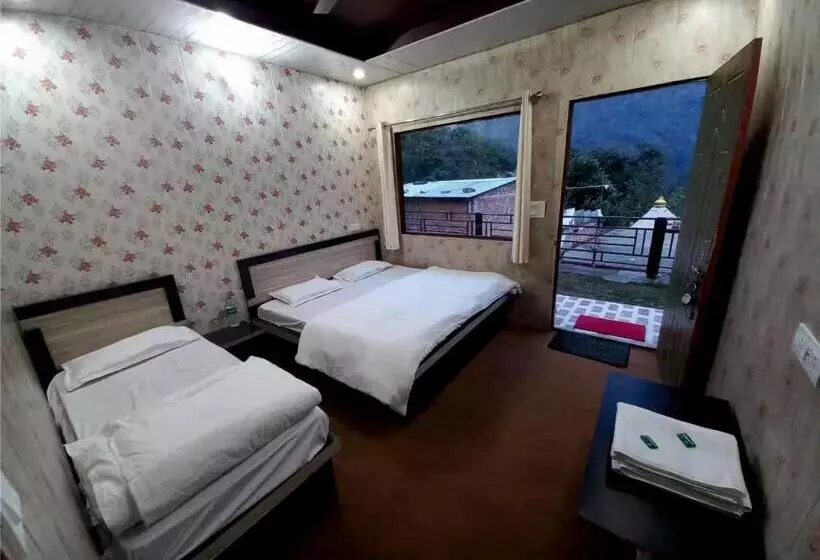 Somaya Hotel And Restaurant