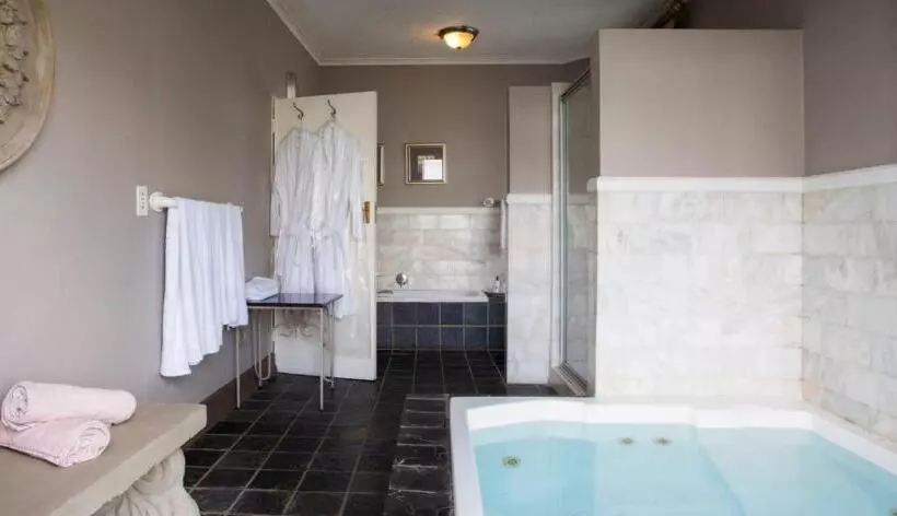 ベッドアンドブレックファースト Leeuwenhof Country Lodge & Garden Spa