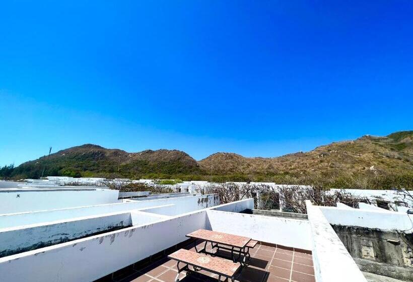 تختخواب و صبحانه Luxury Villa 01   Relax   Fun   Near Vung Tau