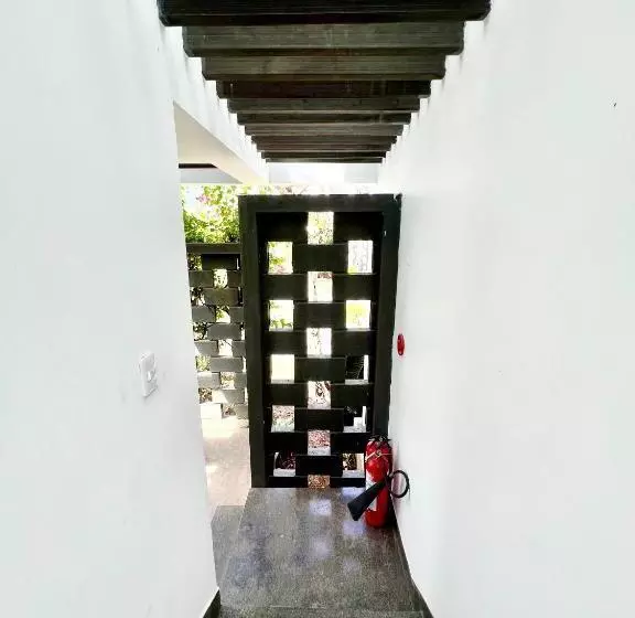 تختخواب و صبحانه Luxury Villa 01   Relax   Fun   Near Vung Tau