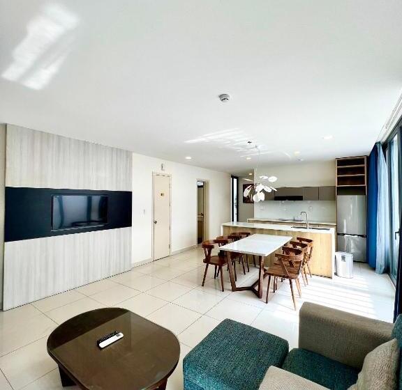 تختخواب و صبحانه Luxury Villa 01   Relax   Fun   Near Vung Tau