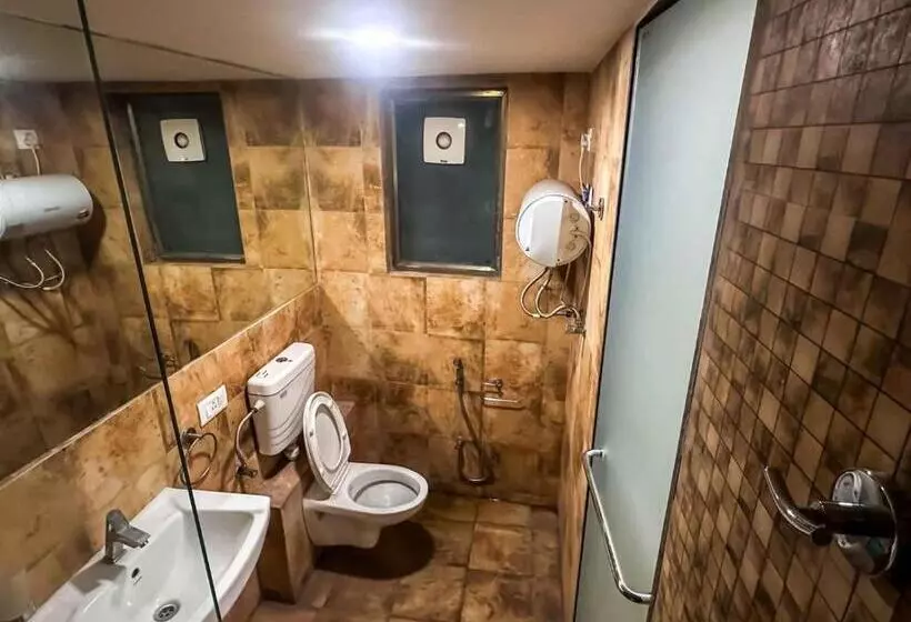 ホテル Ambition Studio Apartment At Rajhans Belliza