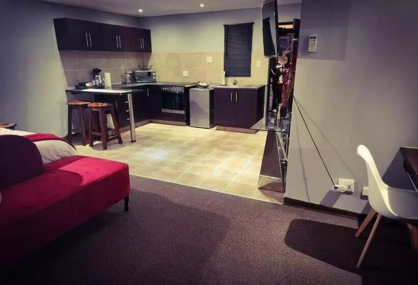 ホテル Bains Game Lodge Sky S Overnight