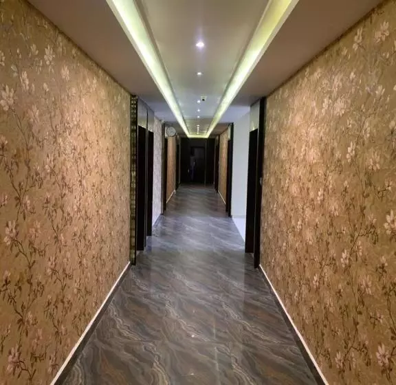 Hotelli Golden Deep