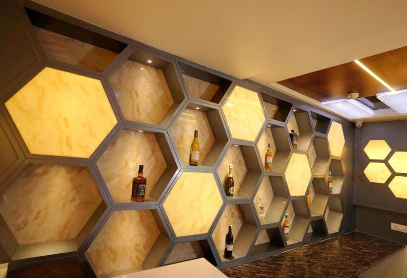 בית מלון כפרי Kingston Paradise