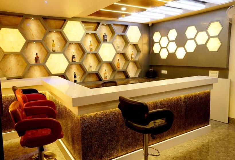 בית מלון כפרי Kingston Paradise