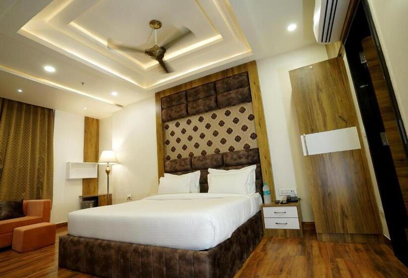 בית מלון כפרי Kingston Paradise