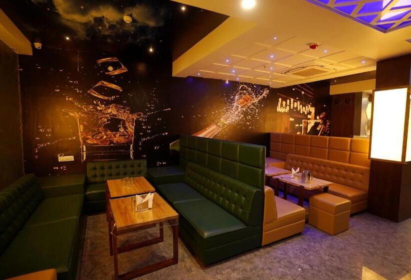 בית מלון כפרי Kingston Paradise