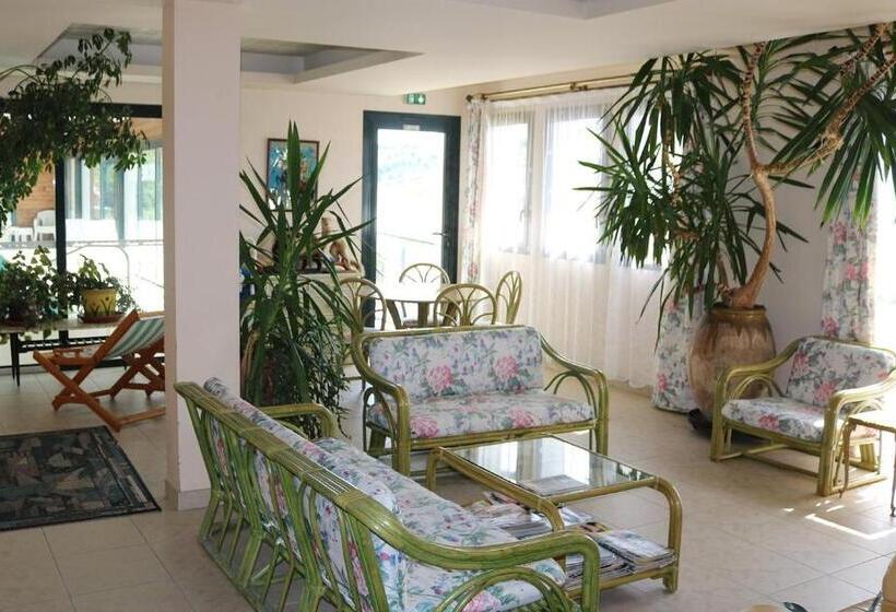 ホテル Le Grand Connétable