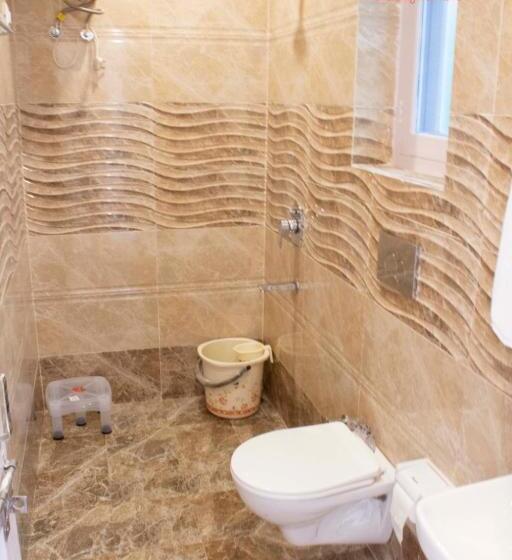 בית מלון כפרי Pine Retreat Shimla