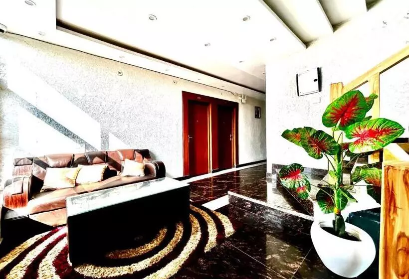 ホテル Swaransh By Prakshi Hospitality