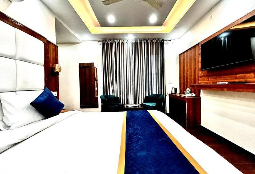 Отель Swaransh By Prakshi Hospitality