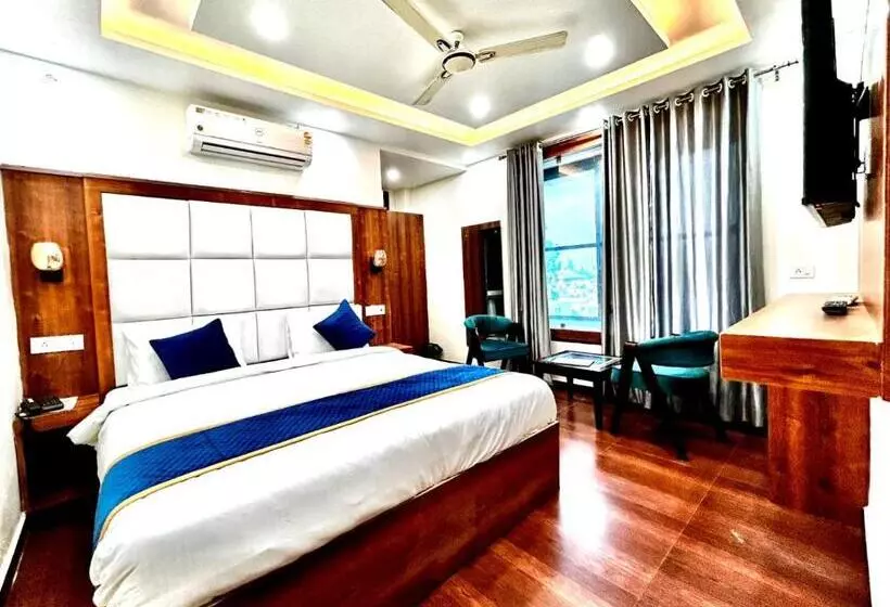 ホテル Swaransh By Prakshi Hospitality