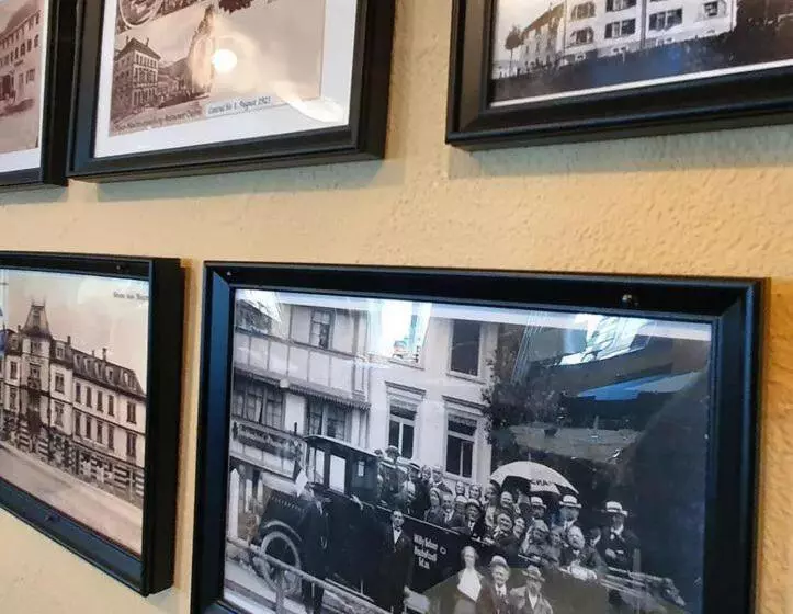 Hotelli Taverne Zur Linde