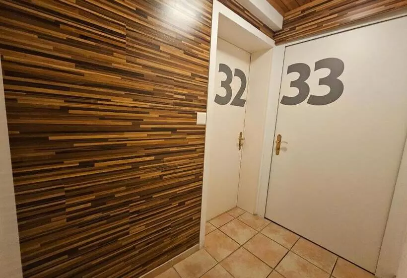 Hotelli Taverne Zur Linde