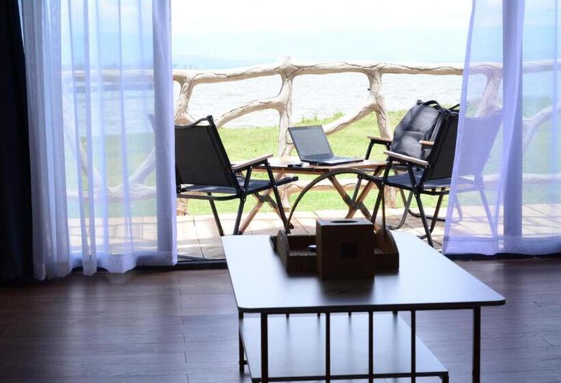 هتل The Ark Paradio Lodge