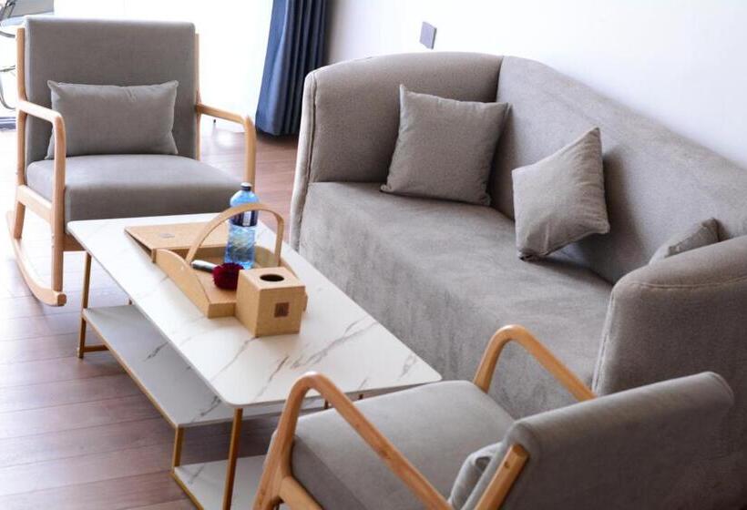 هتل The Ark Paradio Lodge