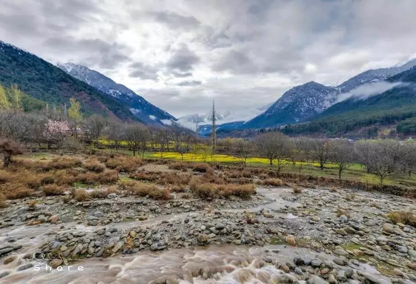 Hotel The Pahalgam Shore