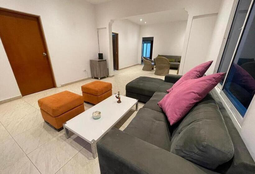 پانسیون Alojamiento Isabel