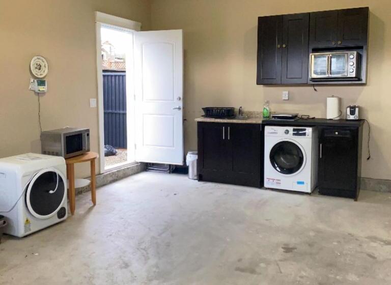 Pension Comfortable Suite For Guests To Use Independently