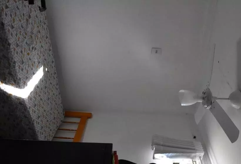 ペンション Hostel O Corujão