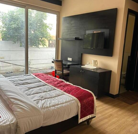 Pensione Rao Regency