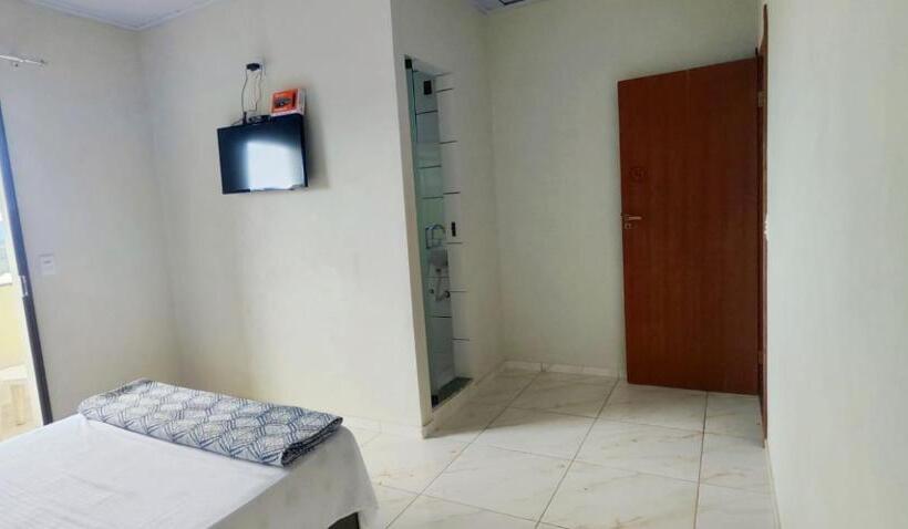 膳宿费 Suítes Dona Maria De Tino