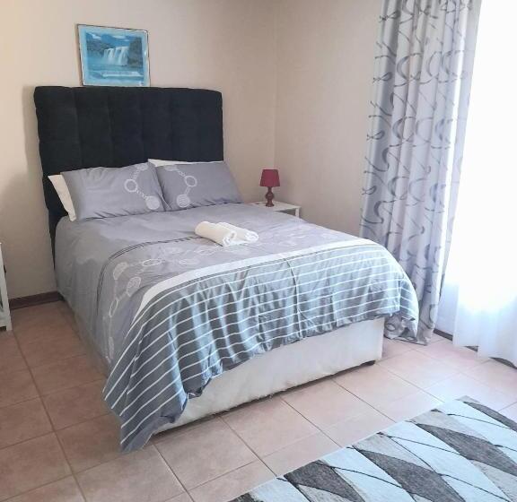 پانسیون The Villa