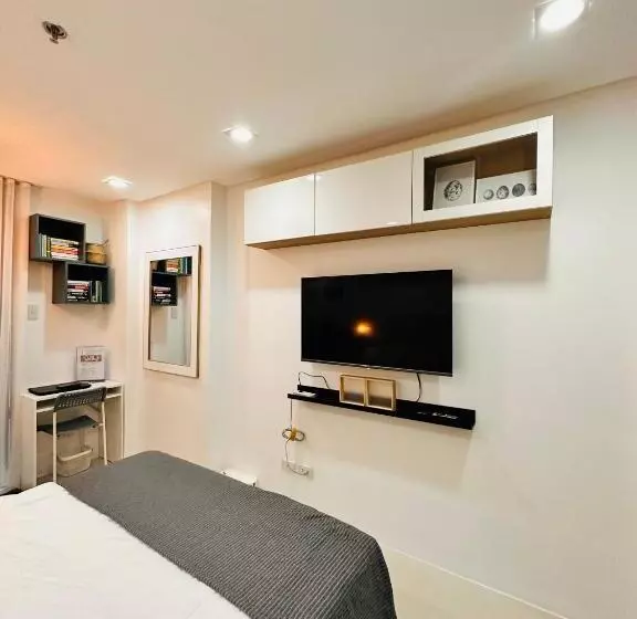 Primo Condo Studio Type   One Pontefino Tower