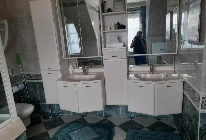 Aamiaismajoitus (B&B) Logies