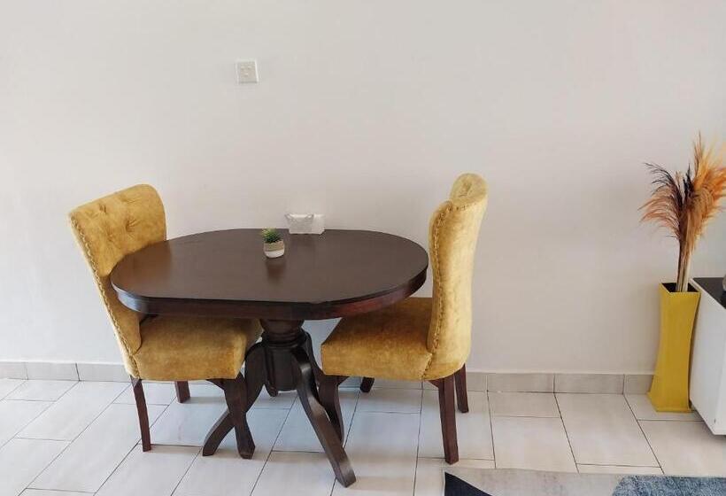 تختخواب و صبحانه Serenity Cove