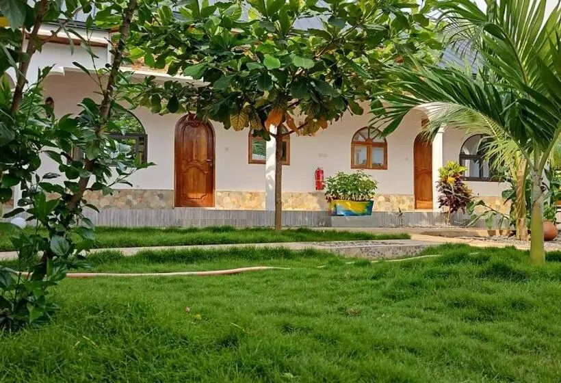 هتل Eyram Kpalime