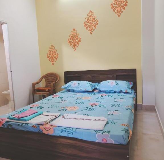 فندق Homestay Urmil Basant