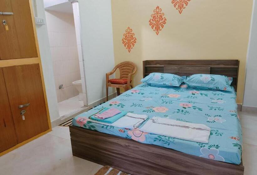 فندق Homestay Urmil Basant