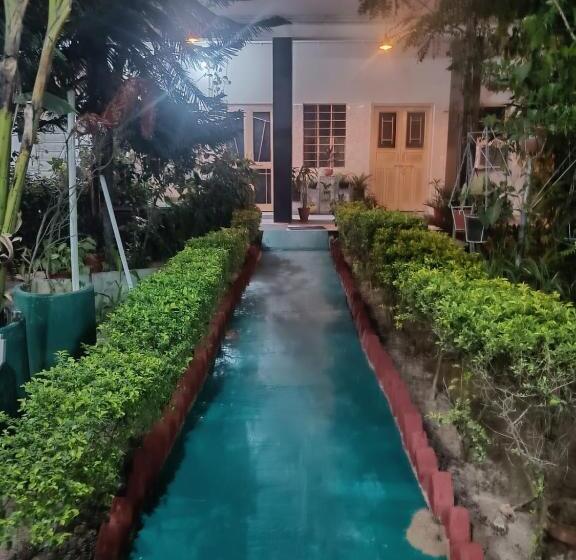 فندق Homestay Urmil Basant