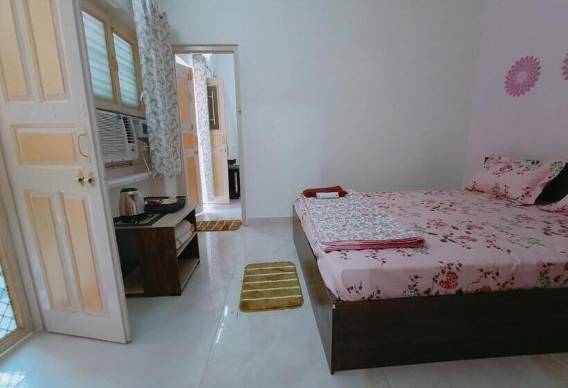 فندق Homestay Urmil Basant