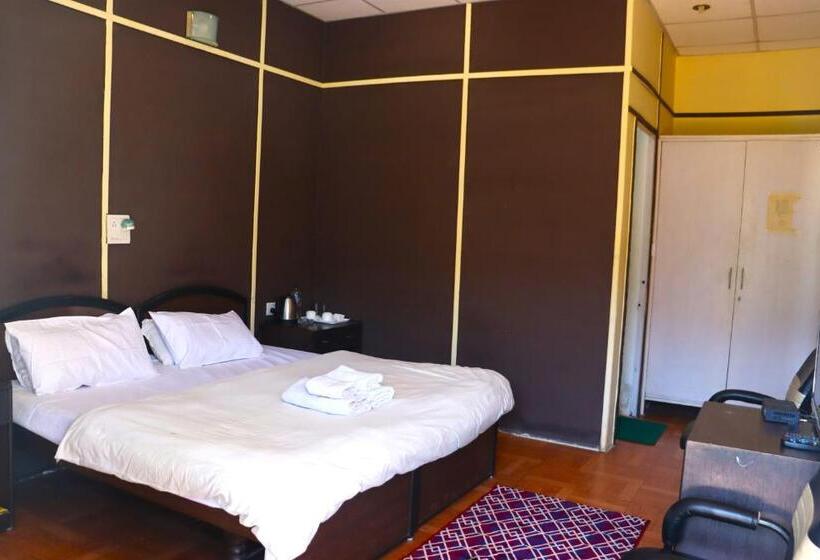 Отель Kedar Heights Heli Resort