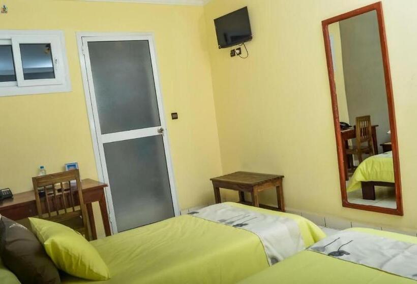 هتل Le Grand Palais