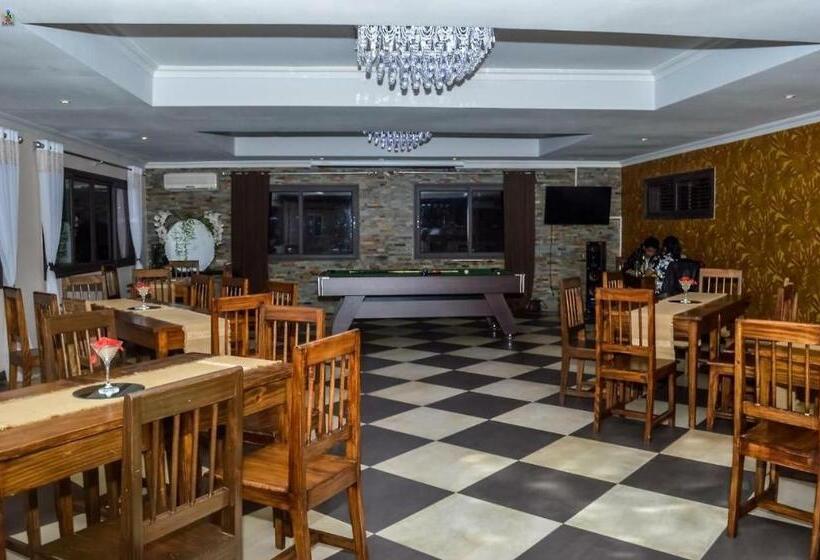 هتل Le Grand Palais