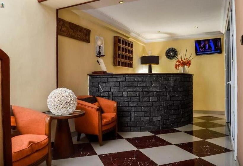 هتل Le Grand Palais