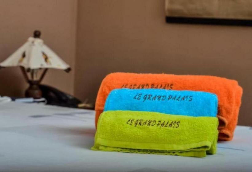 هتل Le Grand Palais