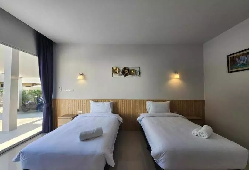 Hotelli Sasi Pool Villa Phuket