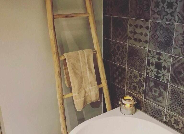 هتل Vakantiewoning De Worfthoeve