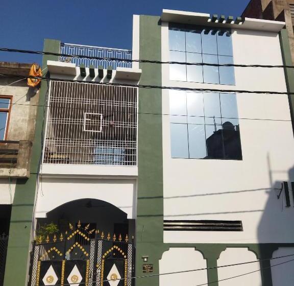 Pensionat Atithi Dev Home Stay