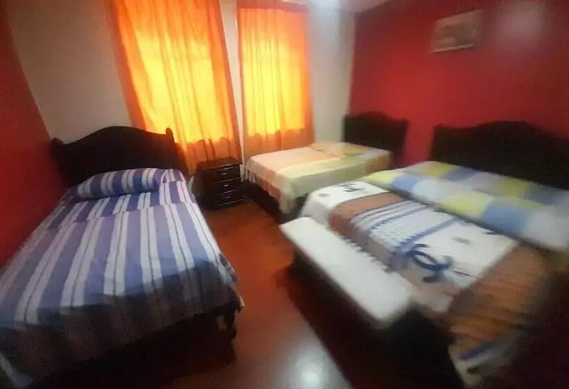 Majatalo Hostal California Star Quito