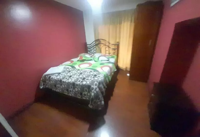 Majatalo Hostal California Star Quito